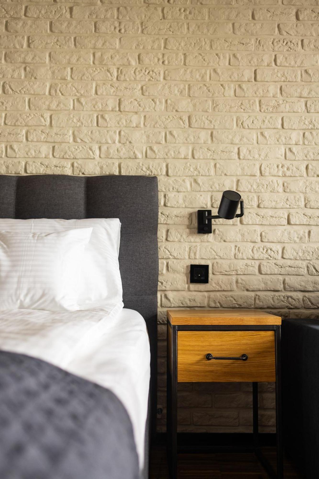 Rozana Loft - Old Town Apartment Krakow Bagian luar foto